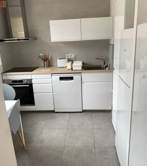 Studio meublé 34m² Nantes Viarme - Lumineux, 2e étage - Photo 2