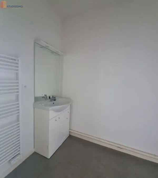 Studio 32m² Couëron - Lumineux, en bon état - Photo 3