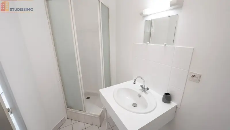 Studio meublé 18m² Nantes centre - Meublé, lumineux - Photo 13