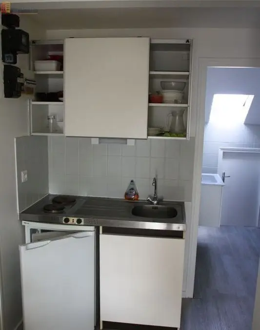 Studio meublé 19m² Nantes centre - Lumineux, dernier étage - Photo 3