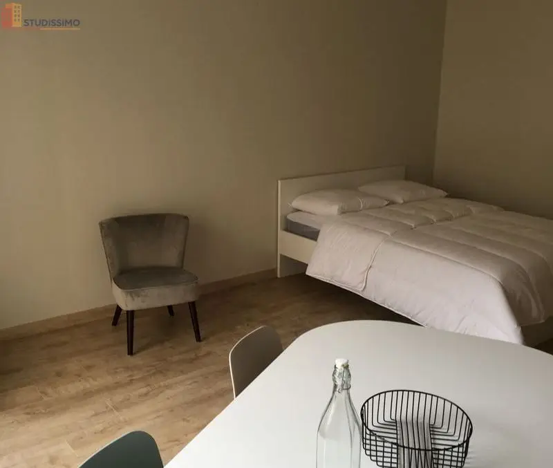 Studio meublé 33m² Cholet - Meublé, 1er étage - Photo 2