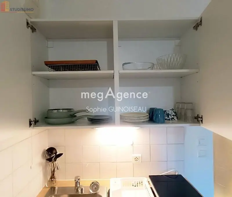Studio meublé 18m² Cholet - Meublé, DPE C - Photo 1
