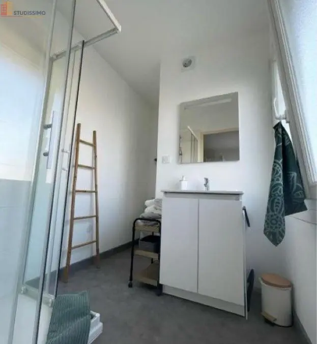 Studio 20m² Saint-Nazaire - Meublé, DPE D - Photo 3