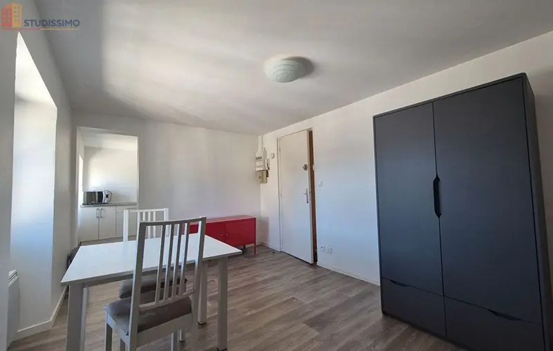 Studio 21m² Angers 49000 - Étage 2/3, DPE F - Photo 3
