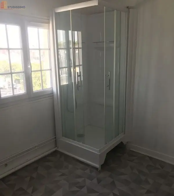 Studio 11m² Angers 49000 - Photo 5