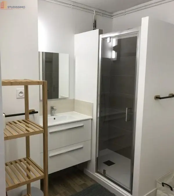 Studio meublé 28m² Cholet - 2e étage, lumineux - Photo 5