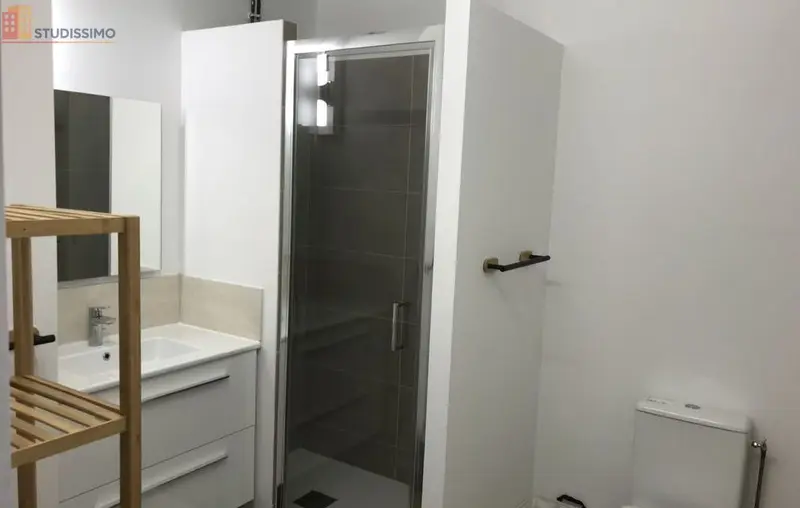 Studio meublé 28m² Cholet - 2e étage, lumineux - Photo 1