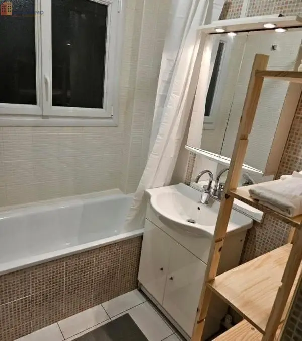 Studio meublé 11m² Angers - Calme, 3e étage - Photo 1