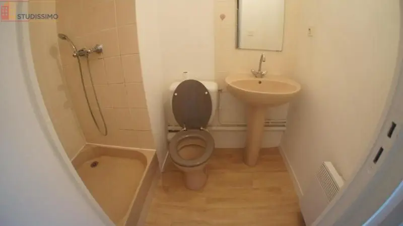Studio meublé 20m² Angers 49000 - Meublé, 4e étage - Photo 2