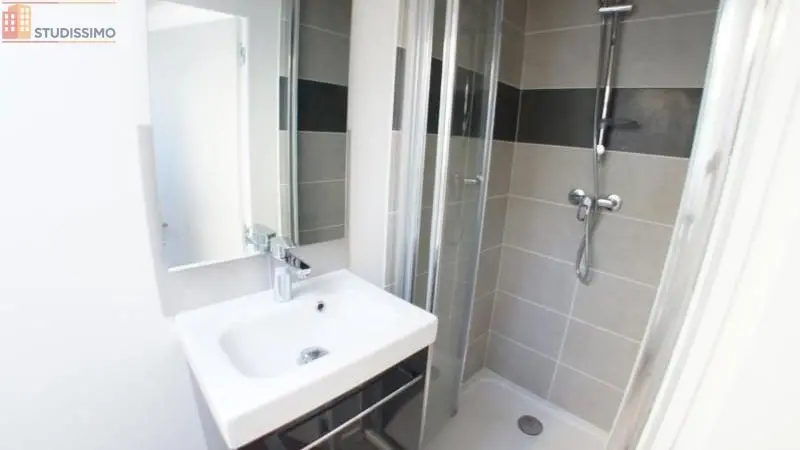 Studio meublé 17m² Angers 49100 - Meublé, 2e étage - Photo 12