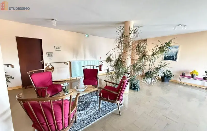 Studio 31m² Angers centre - Résidence services, sécurisé 24h/24 - Photo 12
