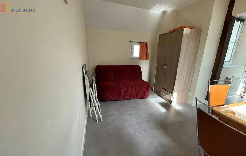 Studio 26m² Cholet - Meublé, dernier étage - Photo 4