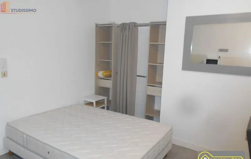 Studio meublé 29m² Saint-Hilaire-du-Harcouët - Meublé - Photo 3