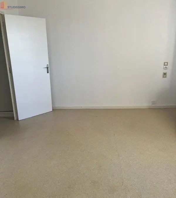 Studio 30m² Saint-Pierre-Église - Étage 2/3 - Photo 8