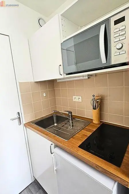 Studio meublé 20m² Angers 49100 - Parking, dernier étage - Photo 9