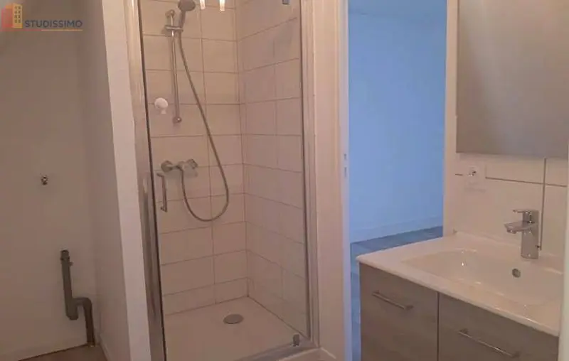 Studio 33m² Cholet 49300 - Duplex, dernier étage - Photo 3