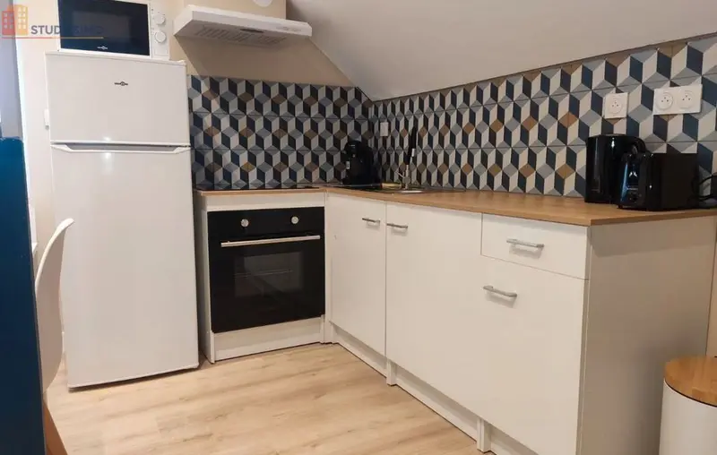 Studio meublé 28m² Saumur - Meublé, lumineux - Photo 7