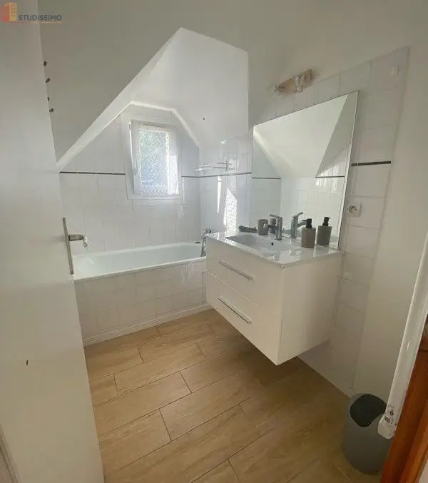 Studio 30m² Auvers 50500 - Meublé, lumineux - Photo 1