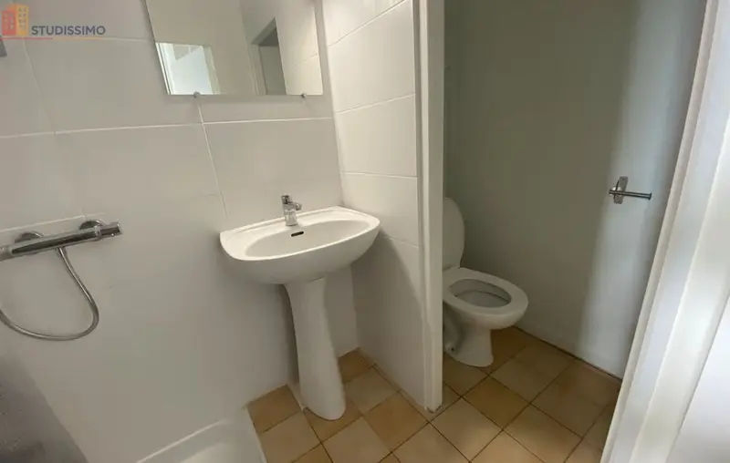 Studio meublé 14m² Angers 49100 - Hyper centre, lumineux - Photo 8