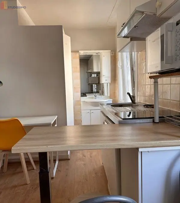 Studio meublé 14m² Angers 49100 - Calme, indépendant - Photo 13
