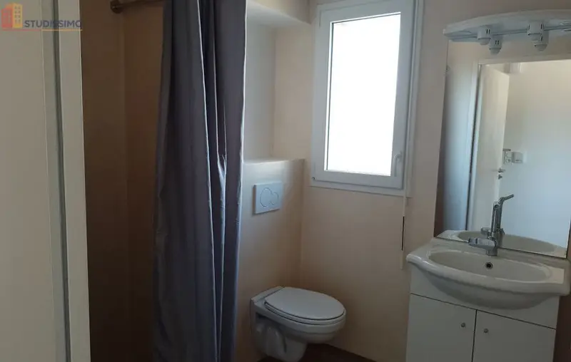 Studio meublé 20m² Chalonnes-sur-Loire - Meublé, DPE B - Photo 2