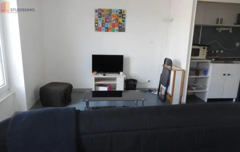 Studio meublé 28m² Reims 51100 - Meublé, DPE C - Photo 3