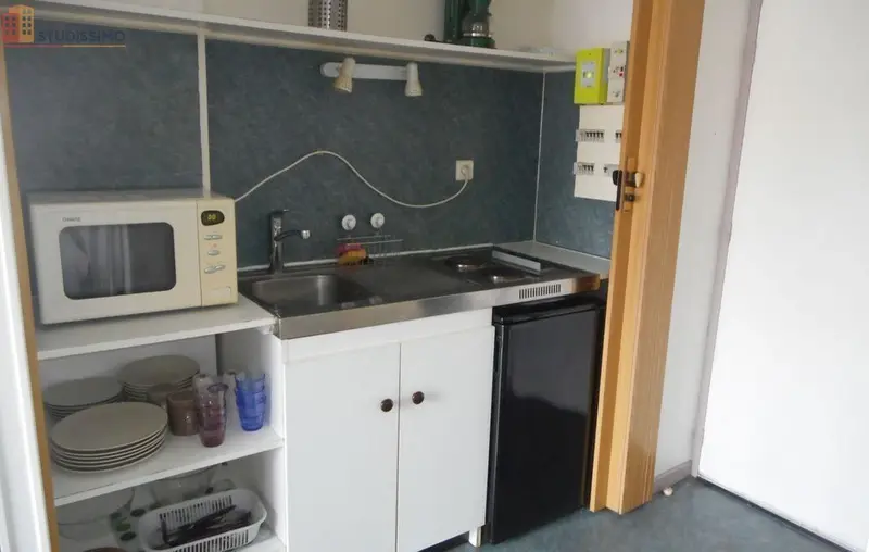Studio meublé 28m² Reims 51100 - Meublé, DPE C - Photo 2