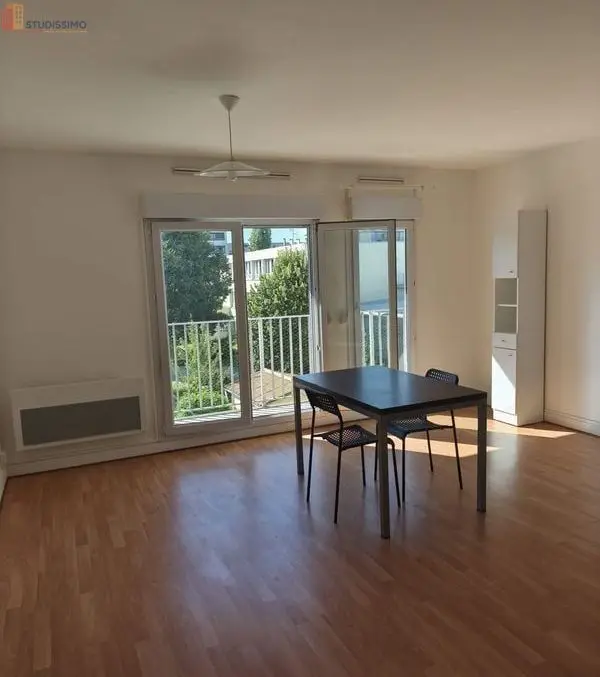 Studio meublé 29m² Reims 51100 - 2e étage, lumineux - Photo 4