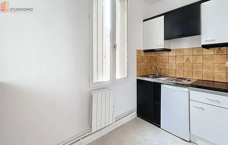 Studio 27m² Reims 51100 - Étage 2/3 - Photo 2