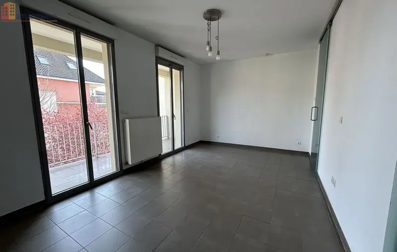 Studio 28m² Reims 51100 - Lumineux, au 2e étage - Photo 4