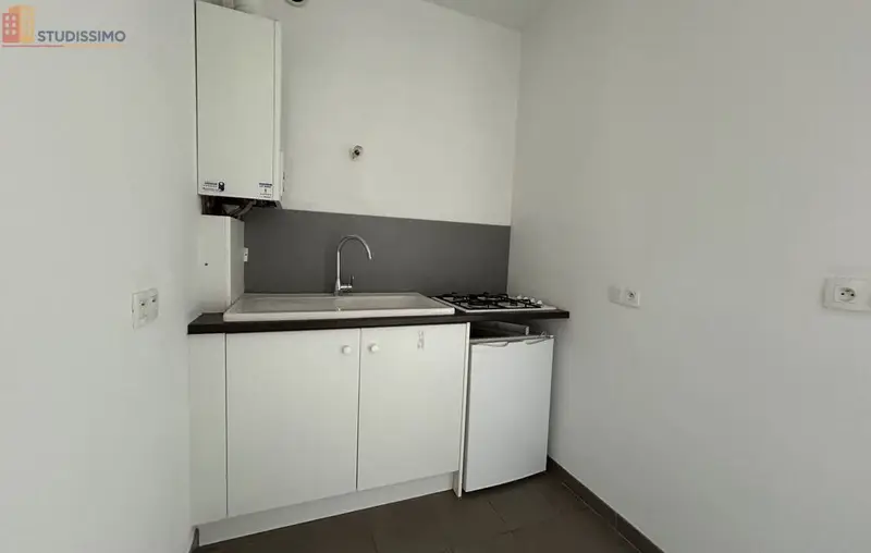 Studio 28m² Reims 51100 - Lumineux, au 2e étage - Photo 3