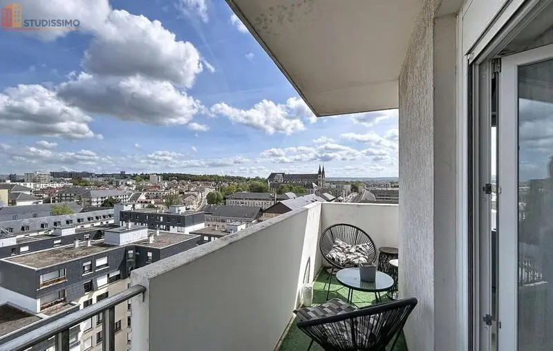Studio meublé 33m² Reims 51100 - Étage élevé, lumineux - Photo 1