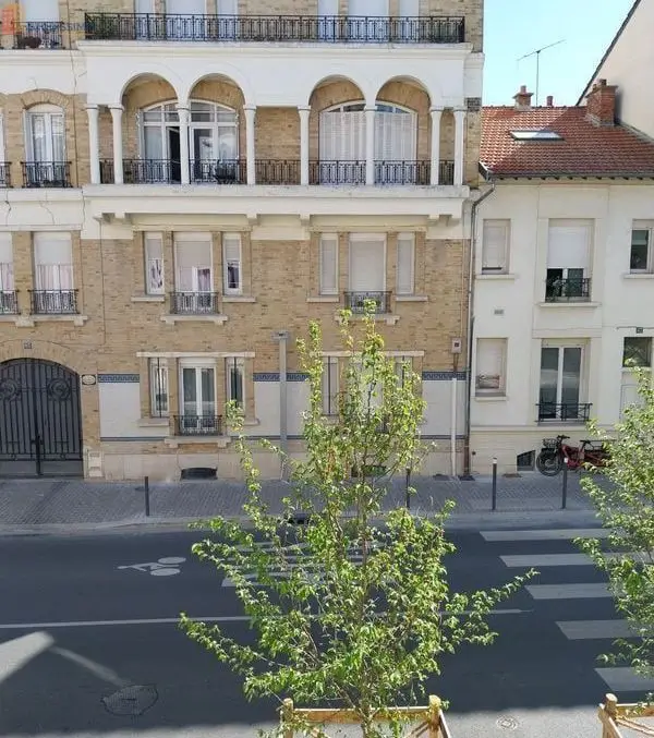 Studio meublé 25m² Reims 51100 - Meublé, DPE C - Photo 1