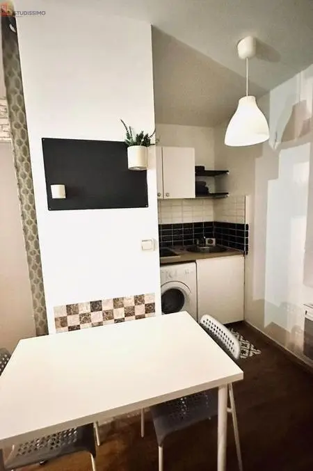 Studio meublé 23m² Reims centre - Meublé, parking privatif - Photo 2