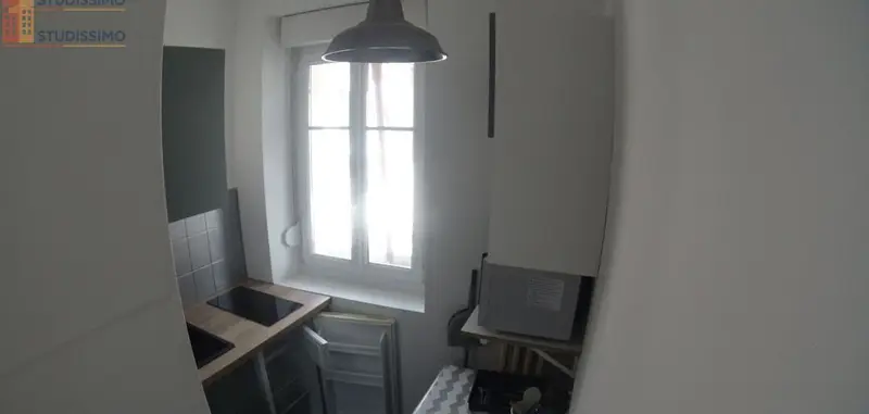 Studio 15m² Reims centre - Meublé, cuisine séparée - Photo 2