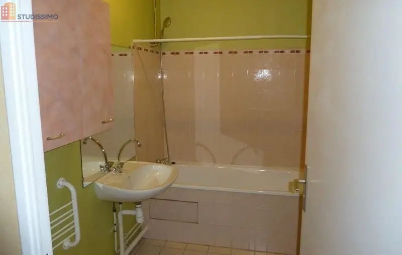 Studio 29m² Reims Sainte-Anne - Lumineux, parking - Photo 1
