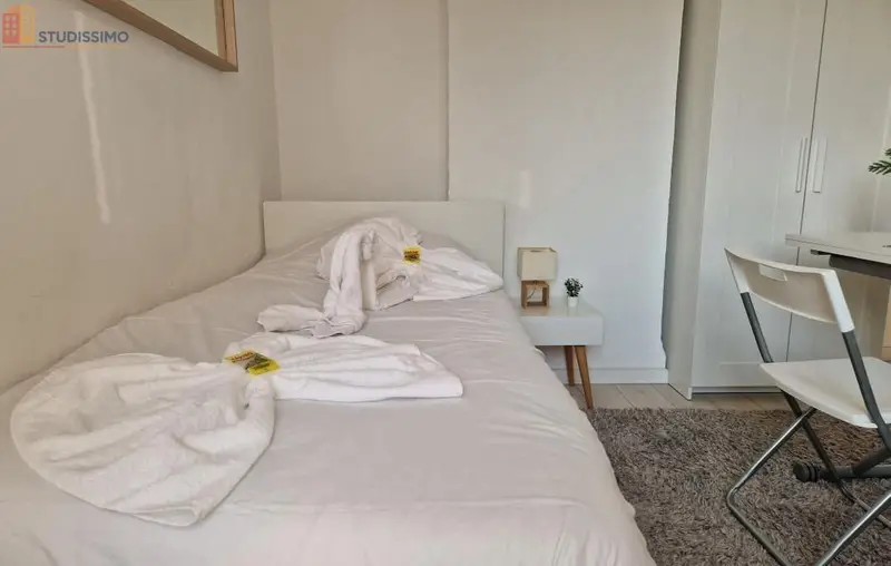 Studio meublé 19m² Reims 51100 - Meublé, 3e étage - Photo 3