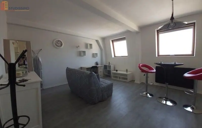Studio meublé 23m² Reims - Calme, 3e étage - Photo 5
