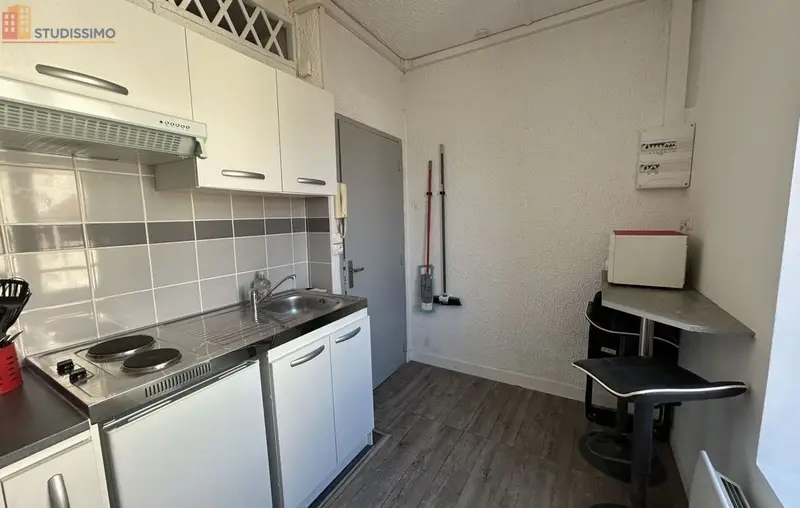 Studio meublé 22m² Reims - Meublé, lumineux - Photo 3