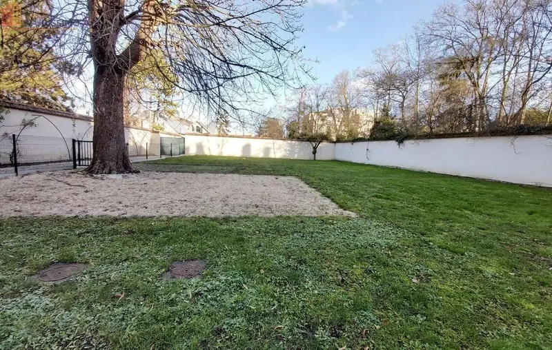 Studio meublé 31m² Reims centre - Meublé, 2e étage - Photo 2
