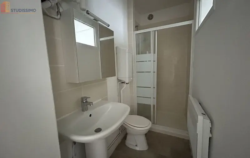 Studio 26m² Reims - 1er étage - Photo 2