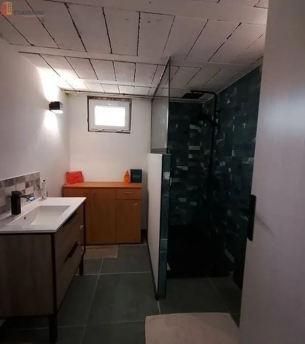 Studio meublé 11m² Reims 51100 - Chambre dans maison - Photo 1