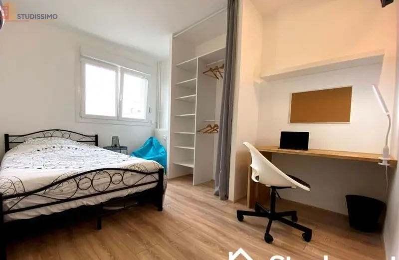 Studio meublé 11m² Reims 51100 - Lumineux, en étage élevé - Photo 2