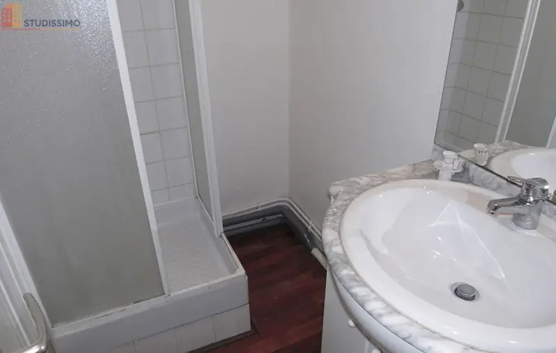 Studio 24m² Reims 51100 - Lumineux, 1er étage - Photo 2