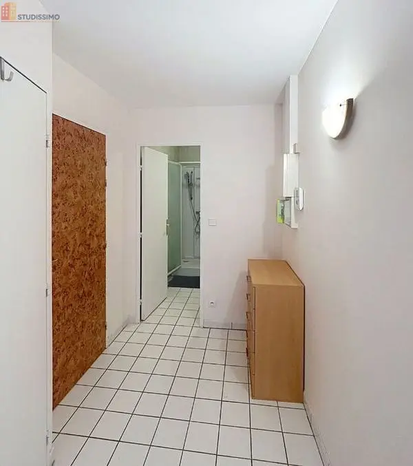 Studio meublé 28m² Reims 51100 - Meublé, au calme - Photo 4