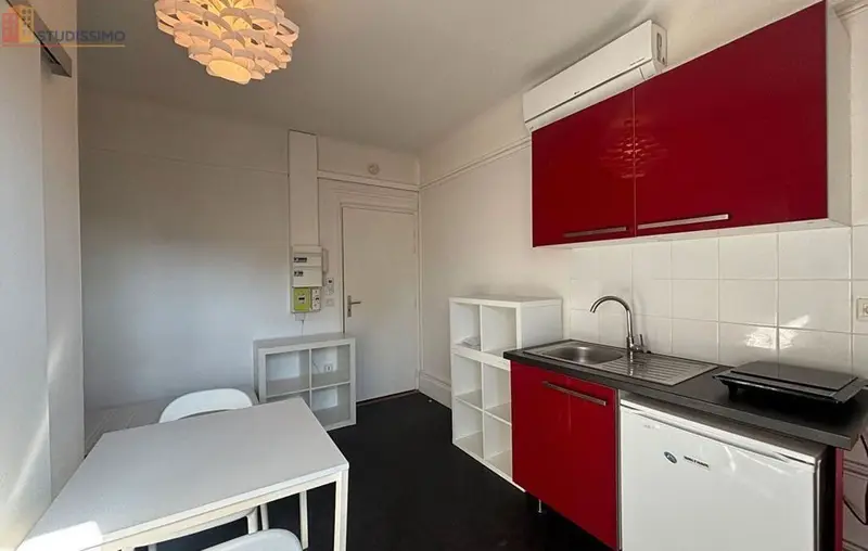 Studio 14m² Reims centre - Meublé, au 3e étage - Photo 4