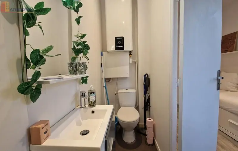 Studio meublé 18m² Reims 51100 - Meublé, 1er étage - Photo 3