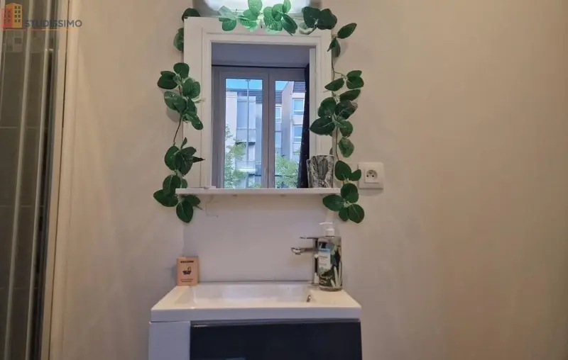 Studio meublé 18m² Reims 51100 - Meublé, 1er étage - Photo 1