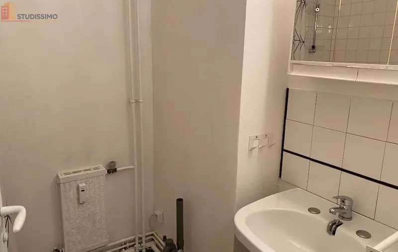 Studio meublé 32m² Reims 51100 - Lumineux, 4e étage - Photo 8