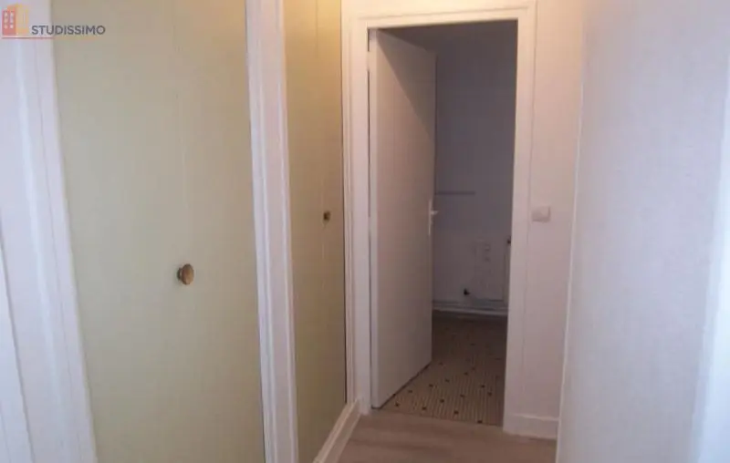 Studio meublé 32m² Reims 51100 - Lumineux, 4e étage - Photo 7